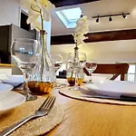 Chaleureux Au Pied De La Cite Avec Parking * Каркассон