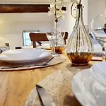 Chaleureux Au Pied De La Cite Avec Parking Апартаменты *
