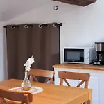 Chaleureux Au Pied De La Cite Avec Parking * Каркассон