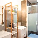 Апартаменты Chaleureux Au Pied De La Cite Avec Parking *