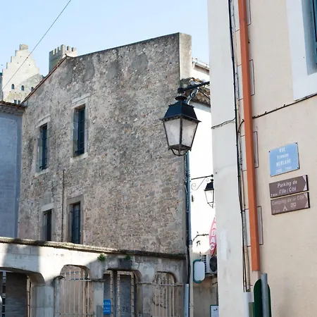 Chaleureux Au Pied De La Cite Avec Parking Apartamento